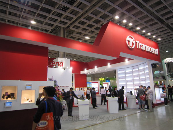 Computex 2011 Booth Raid: Transcend 11 computex 2011 Transcend Booth