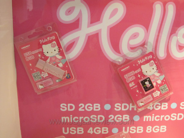 computex 2011 kingmax 13 Flash Drive 8 GB kiri SDHC 8GB Class 4 kanan