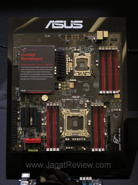 Motherboard Konsep Asus Dilengkapi 2 Soket Prosesor Berbeda 2 danshui