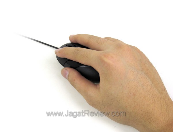 imation_wired_mouse_hand imation wired mouse hand