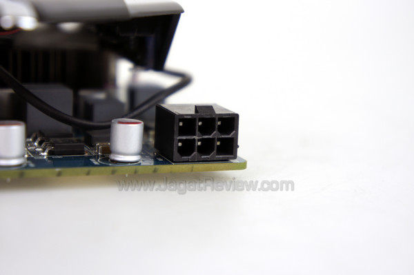 sapphire hd 6770 vaporx power connector