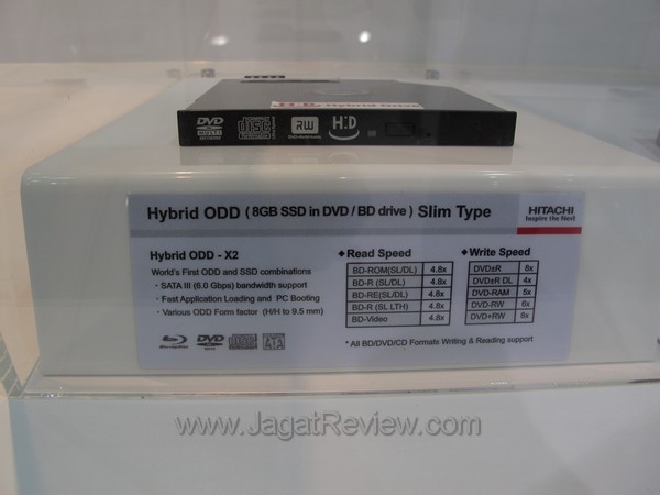 Computex 2011: Hitachi Hybrid Drive 12 slim