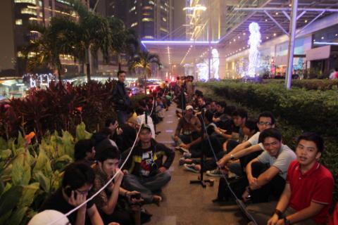 Antrian Galaxy SII pukul 21.00 tanggal 22 Antrian Galaxy SII pukul 21.00 tanggal 22