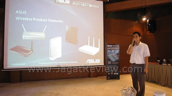 MVI 0495.mp4 snapshot 00.21 2011.07.04 15.42.29