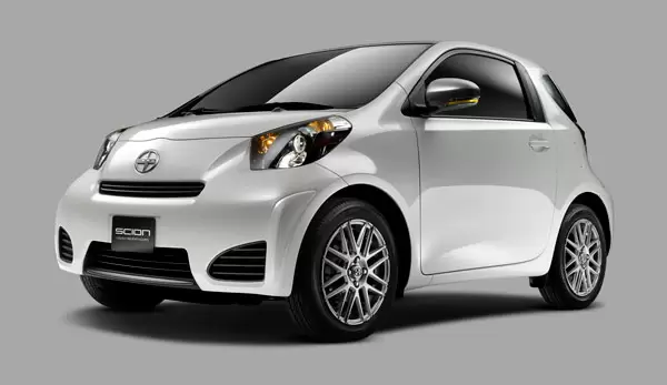 Toyota Akan Memasarkan Scion iQ di Amerika Pada 2012 Mendatang 12 Toyota Scion iQ