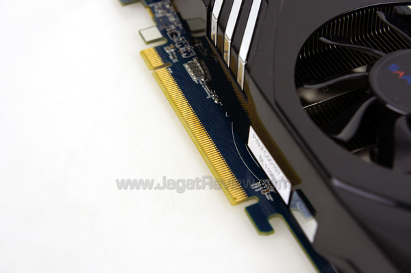 sapphire hd 5850 xtreme pcie connector sapphire hd 5850 xtreme pcie connector