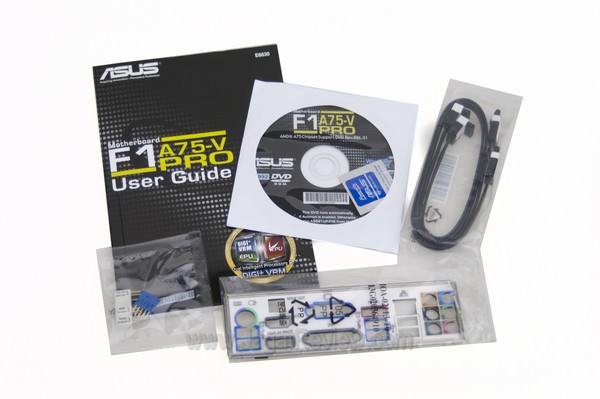 ASUS_F1_A75_V_Pro_Perlengkapan ASUS F1 A75 V Pro Perlengkapan