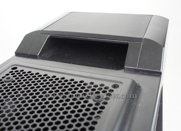 SONY DSC Corsair Carbide 400R 8