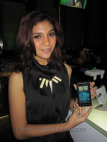 HTC Evo 3D: Tampilan 3D Tanpa Kacamata Khusus 3 HTC Evo 3D Media Launch