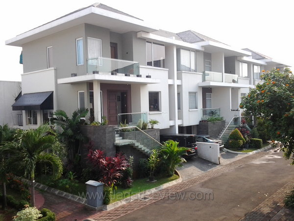 Samsung Galaxy Tab 10.1 - Outdoor Kamera Utama Samsung Galaxy Tab 10.1 Outdoor Kamera Utama