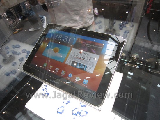 Harga Spesial di Hari Penjualan Perdana Samsung Galaxy Tab 8.9 1 IMG 00941