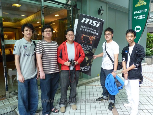 JagatReview OC Team Berangkat Ke MSI MOA 2011 Worldwide Final 6 Jagat OC Group Photo