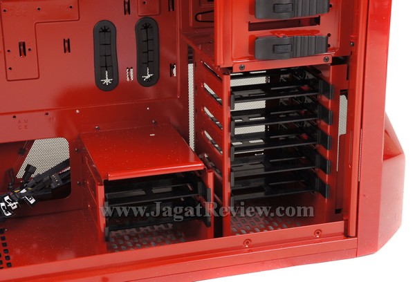 SONY DSC NZXT Phantom Red 14