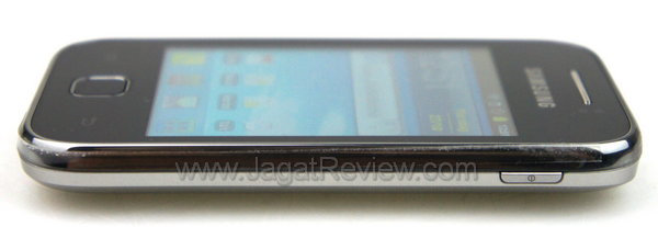 Samsung Galaxy Y - Sebelah Kanan Samsung Galaxy Y Sebelah Kanan