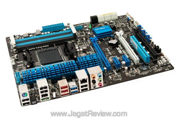 Review ASUS M5A99X EVO: Chipest Kelas Menengah Dibalut Feature Khas ASUS 3 asus m5a99x evo jagatreview board 01