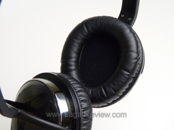 creative_aurvana_live_jagatreview_004 creative aurvana live jagatreview 004