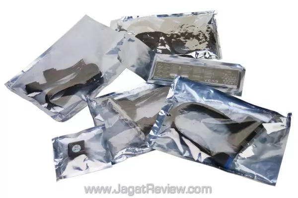 evga p67 ftw jagatreview sales package 03 evga p67 ftw jagatreview sales package 03