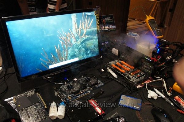 GB_X79PlugFest_day2_19 GB X79PlugFest day2 19