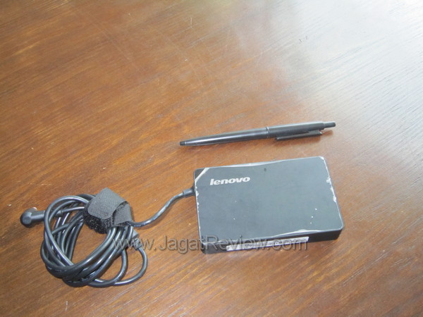 lenovo-idapad-u300s IMG 1799