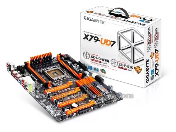 Parade Motherboard X79, Motherboard Untuk Prosesor Intel Sandy Bridge E 13 x79 UD7