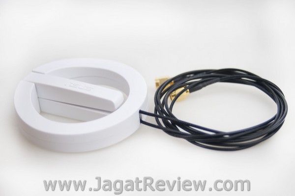 ASUS_F1A75-I_Deluxe_Wi-Fi_Antenna ASUS F1A75 I Deluxe Wi Fi Antenna