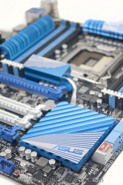 ASUS P9X79 Pro CoolingOverview1