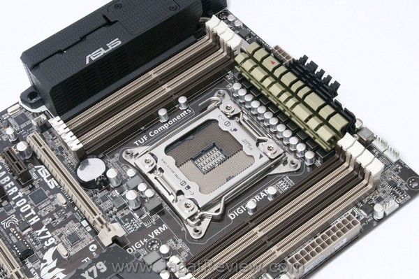 ASUS_Sabretooth_X79_Board_SocketOverView2 ASUS Sabretooth X79 Board SocketOverView2