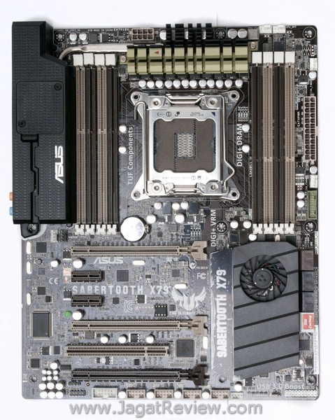 ASUS_Sabretooth_X79_Board_TopView2 ASUS Sabretooth X79 Board TopView2