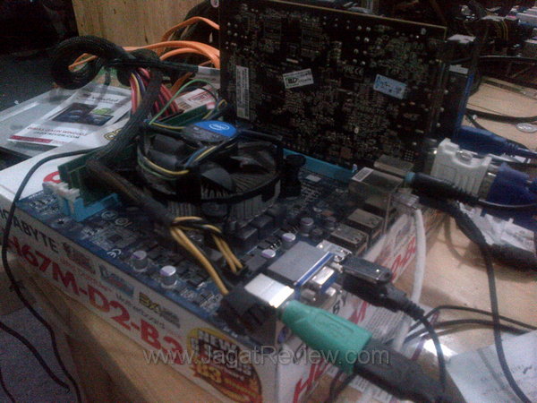 Blackberry Bold 9900 - Kamera Indoor Blackberry Bold 9900 Kamera Indoor