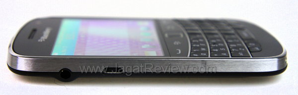 Blackberry Bold 9900 Sisi Kiri