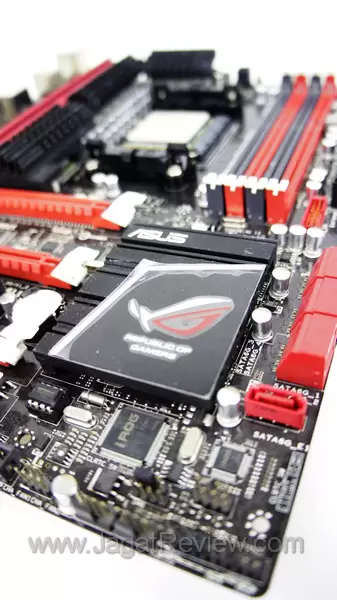Review ASUS Crosshair V Formula : Motherboard AMD 990FX Untuk Bulldozer Dengan Fitur 'Garang' 9 CrosshairVFormula