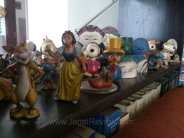 Xperia Neo - Kamera utama indoor Xperia Neo Kamera utama indoor