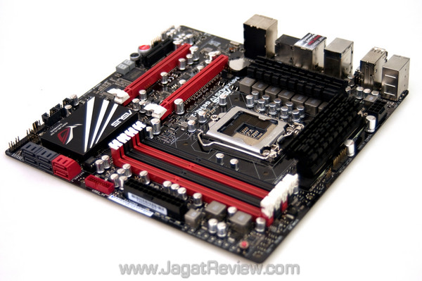 asus rog maximus iv gene-z board 02 asus rog maximus iv gene z board 02