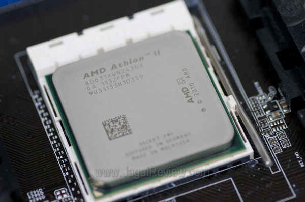 AMD AthlonII X4 631 Preview ProcOnSocket