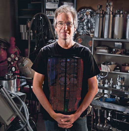 Menyaksikan Video lewat Sebuah Rompi? Tidak Mustahil! 7 DavidForbes StevenMeckler