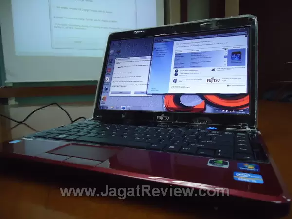 Langkah Fujitsu dalam Memenetrasi Segmen Retail 9 Fujitsu LH531 2