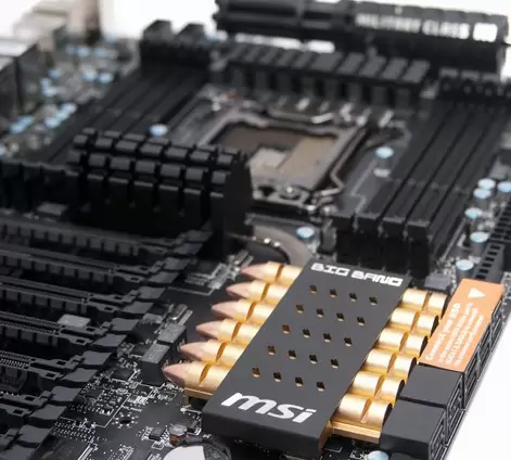 Big Bang XPower II: Motherboard Intel X-79 Premium dari MSI 3 MSI BigBangXPowerII Photo Aufmarker5 featured img