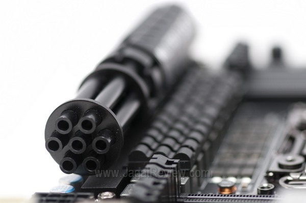 MSI BigBangXPowerII Photo Cooling heatsink71