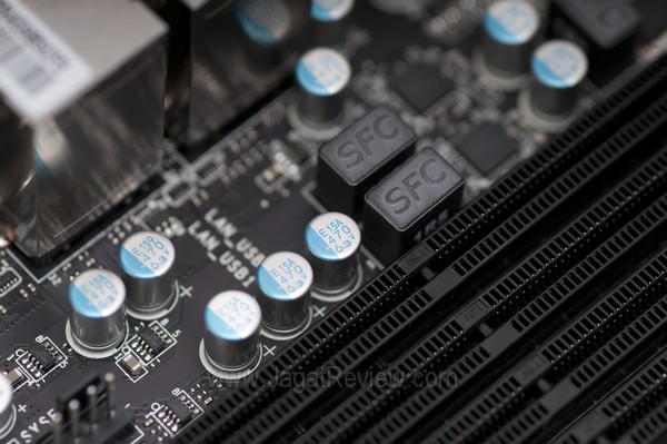 MSI BigBangXPowerII Photo Komponen SFC SolidCaps21