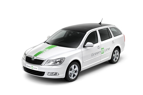 Skoda Octavia E Green Line Front