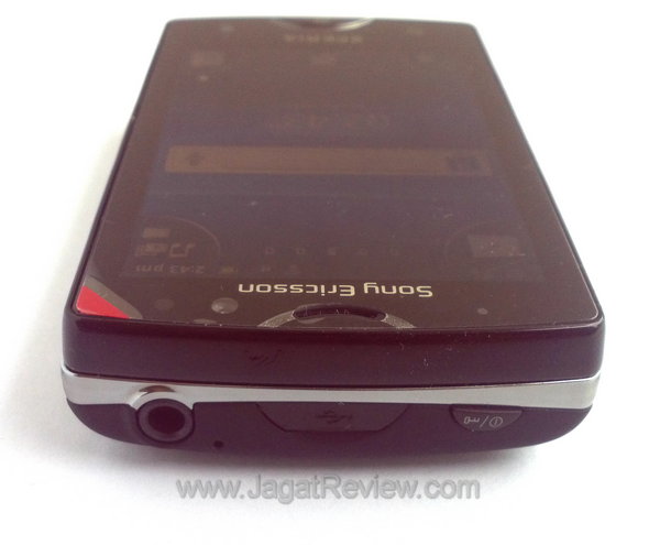 Xperia Mini Pro - Sisi Atas Xperia Mini Pro Sisi Atas