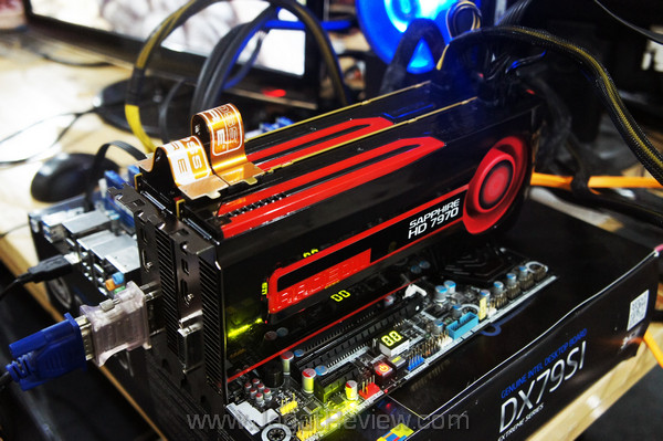 amd hd 7970 2 way crossfire setup