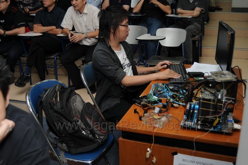 ASUS_SURABAYA_142 ASUS SURABAYA 142