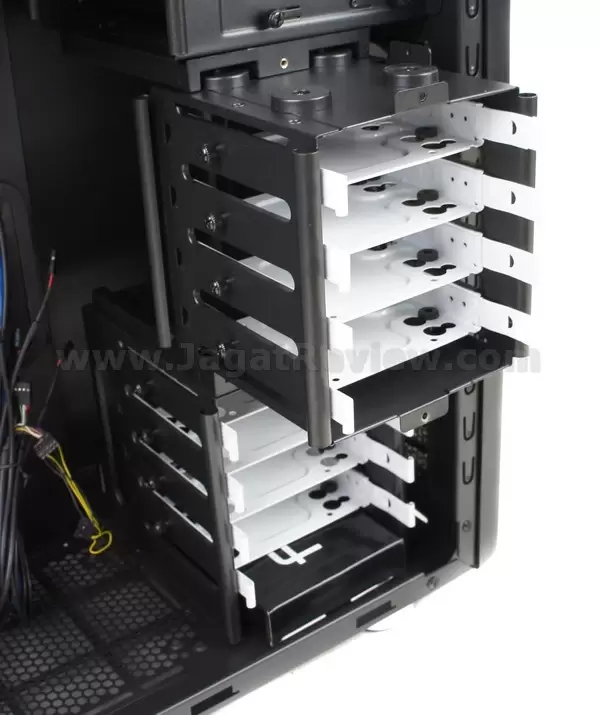 SONY DSC Fractal Design Arc 18