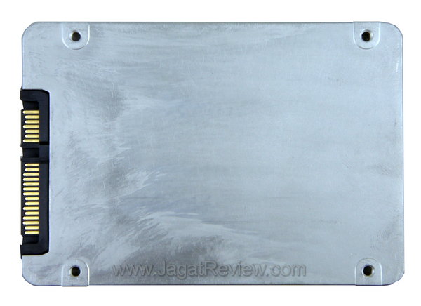 Intel SSD 520 - Belakang Intel SSD 520 Belakang