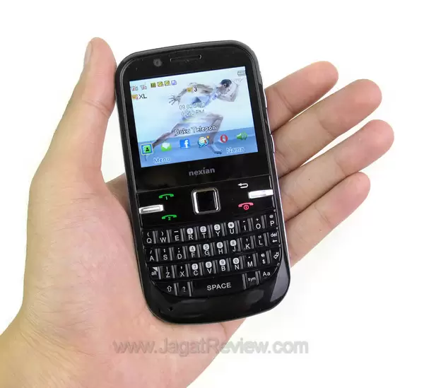 nexian_nx-e750_hand nexian nx e750 hand