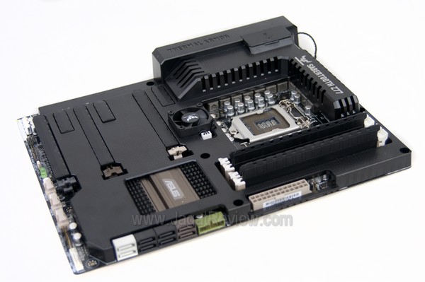 ASUS_SABRETOOTH_Z77_ThermalArmor_Overview ASUS SABRETOOTH Z77 ThermalArmor Overview