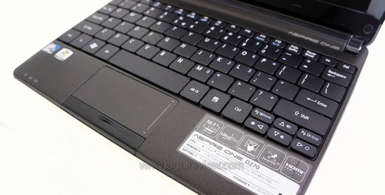 Acer Aspire One D270 9