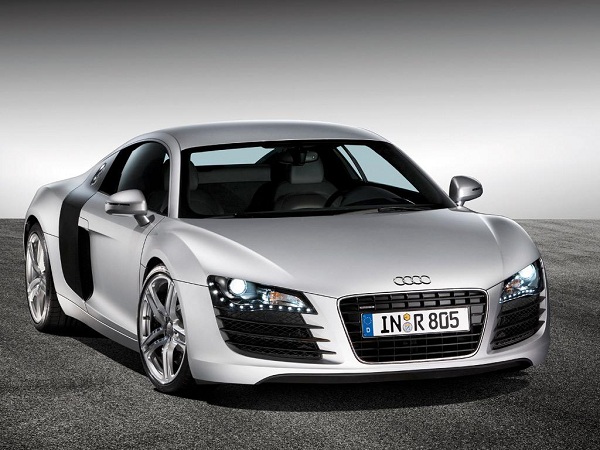 Audi Mencari 8 Pemenang untuk Mengendarai R8 1 Audi R8