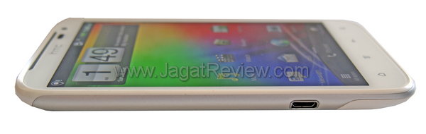 Review HTC Sensation XL: Smartphone Android Berlayar Besar Bersuara Jernih 3 HTC Sensation XL - Bagian Kiri